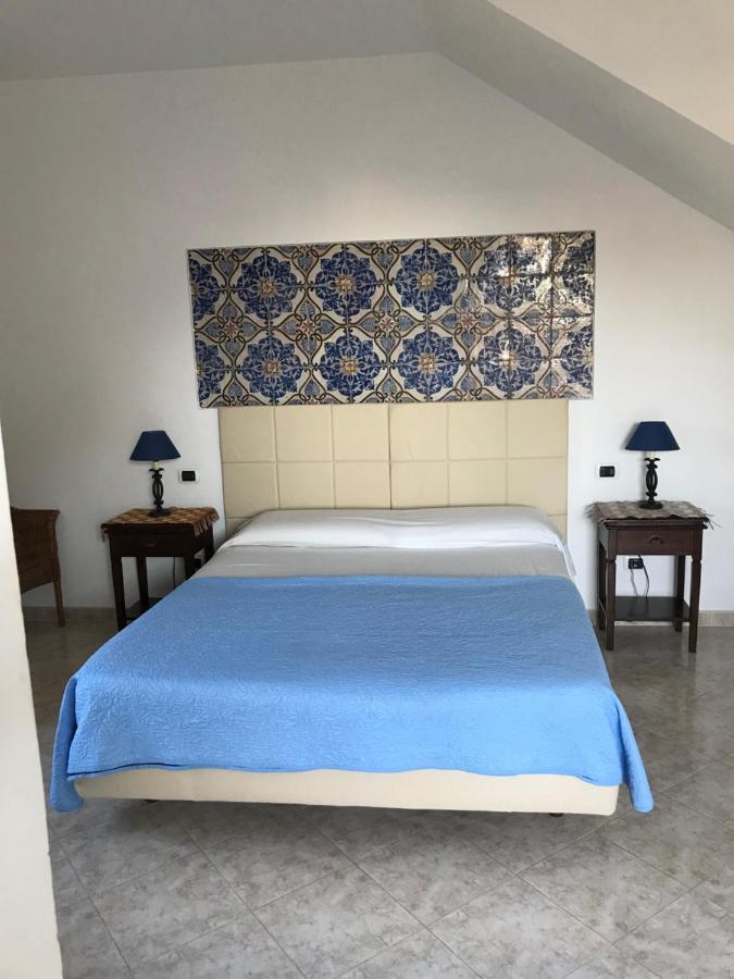 Апартаменты Maison De Charme Iommella Сант'Анджелло Экстерьер фото